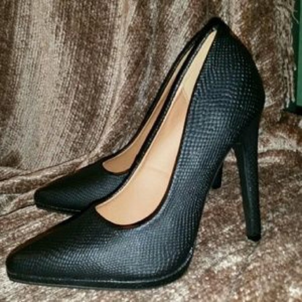 Black Pointed Toe Heels